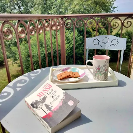 Pensión D'hotes Le Loubet LʼIsle-Jourdain