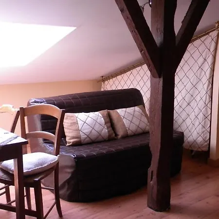 D'hotes Le Loubet Pensión LʼIsle-Jourdain